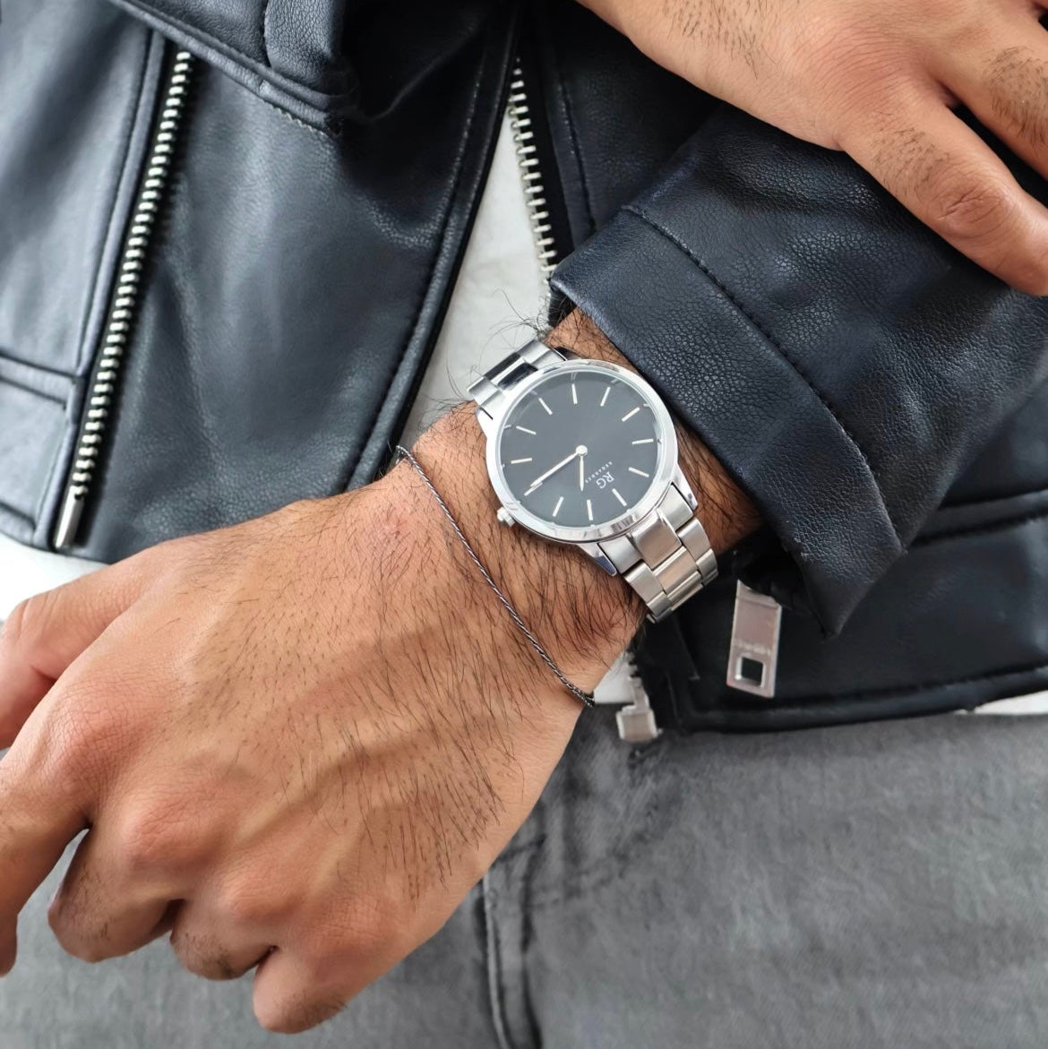 Relojes de lujo Esmeraldas con correa de acero inoxidable para hombres
Relojes sofisticados Cuenca con correa de acero inoxidable para chicos
Relojes elegantes Guayaquil con correa de acero inoxidable para mujeres
Relojes exclusivos Quito con correa de acero inoxidable para damas
Relojes de lujo Quito con correa de acero inoxidable para caballeros
Relojes modernos Guayaquil con correa de acero inoxidable para mujeres
Relojes sofisticados Cuenca con correa de acero inoxidable para hombres
Relojes exclusivos