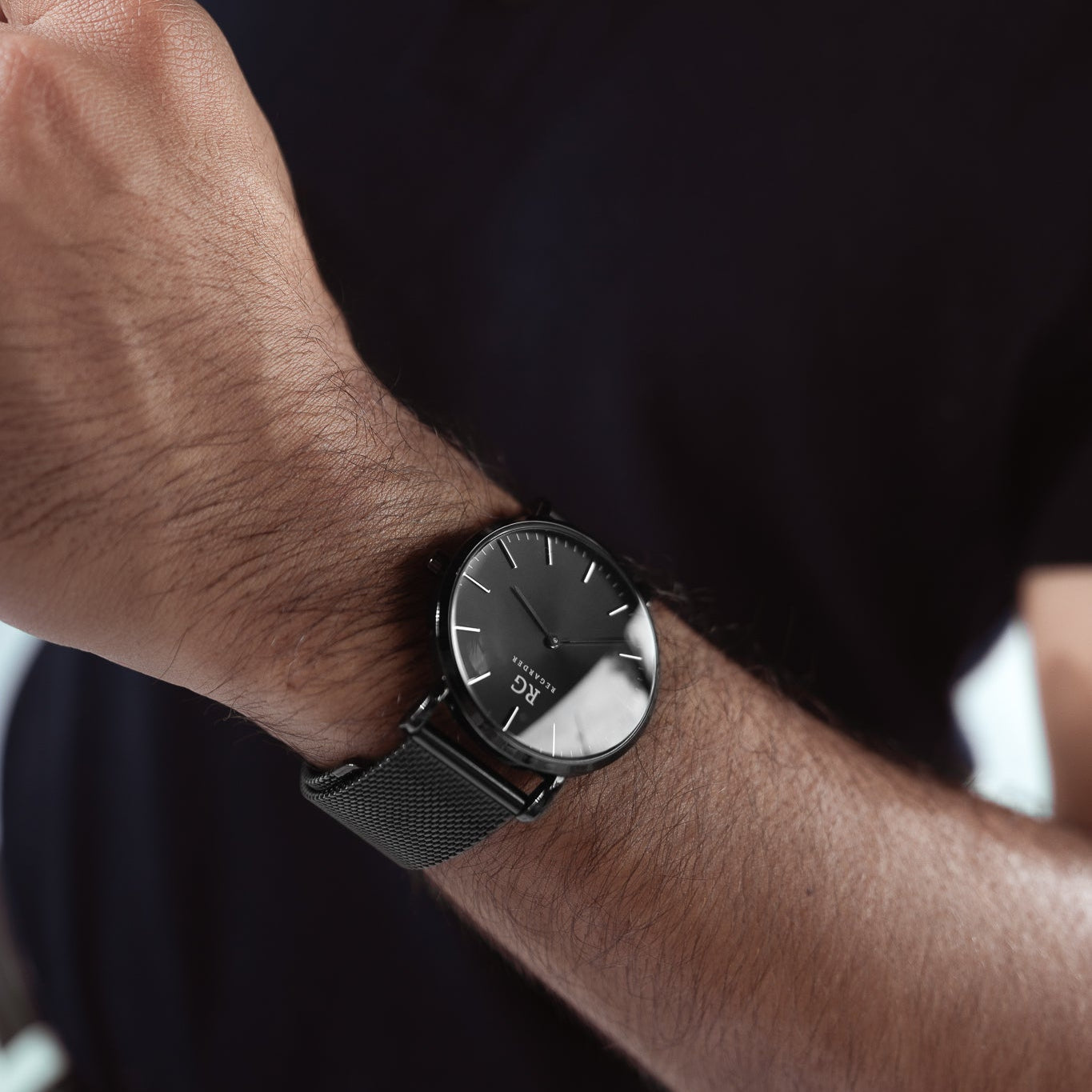 ¿Cómo ajustar la correa de malla prensada REGARDER – Colección Luxury?